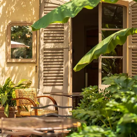 Les Jardins De Baracane 2*