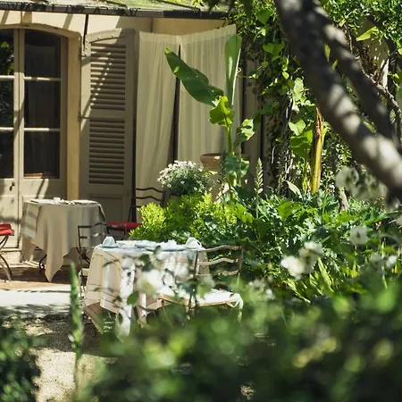 Les Jardins De Baracane 2*
